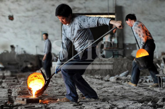 China Steel, Iron-Ore Climb as Traders Restock for Peak Season