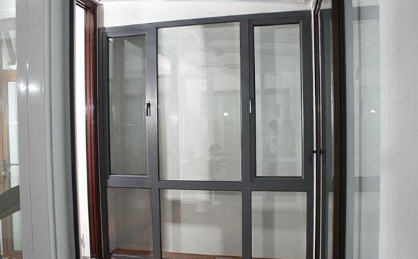 Why is the Aluminum Alloy Window Better Than the Plastic Steel Window?