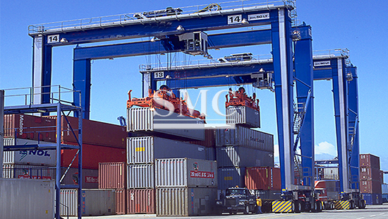 What Tools are Commonly Used for Port Container Transportation?