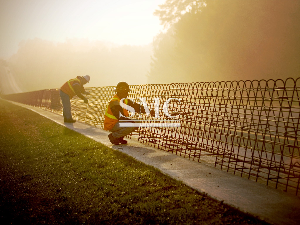 Galvanized steel reinforcement in concrete